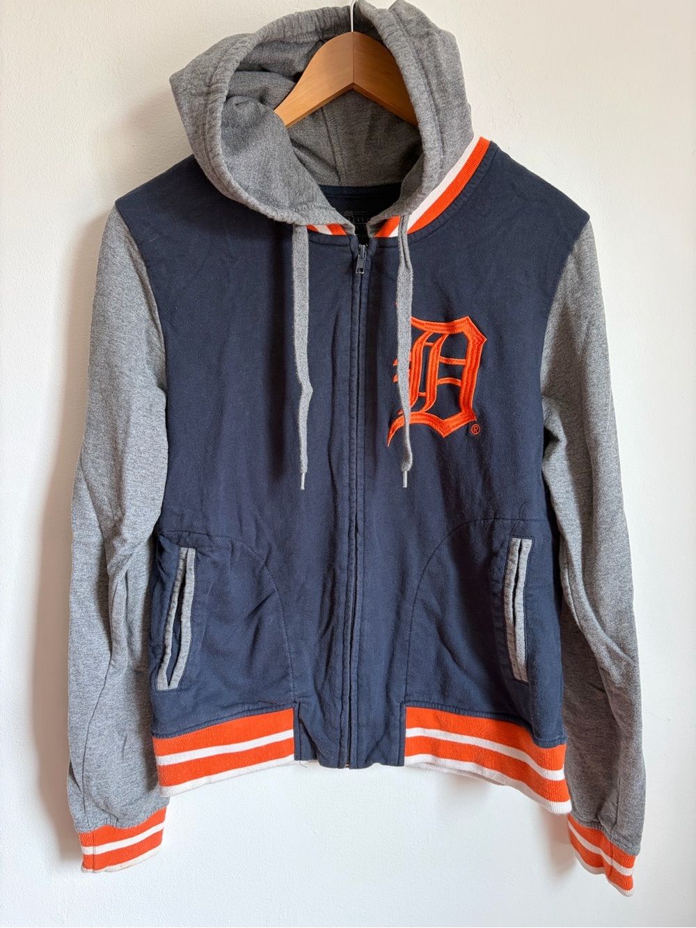 Detroit Tigers Navy & Gray Hooded Jacket